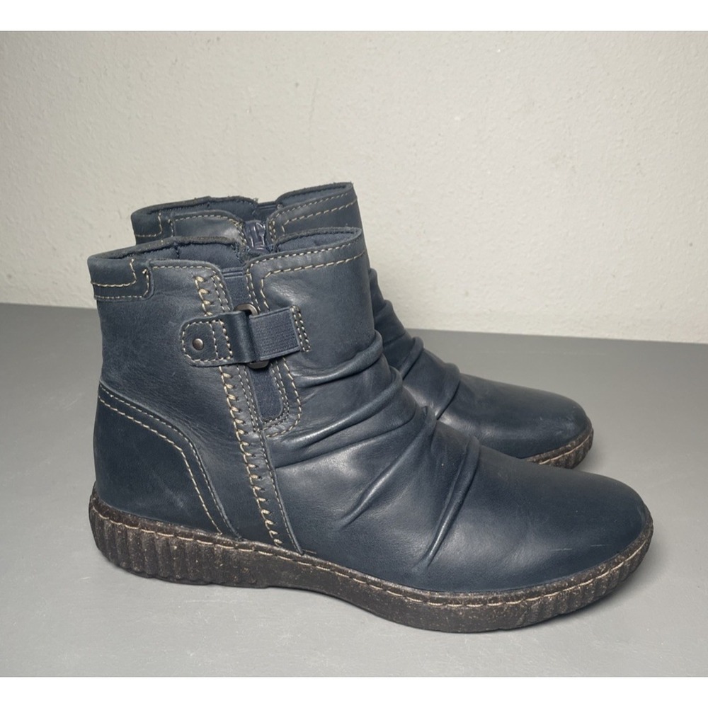 Clarks Caroline Orchid Women's Navy Leather Boots Size 9 M